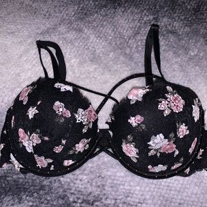 Victoria's Secret bra, black lace 32DD